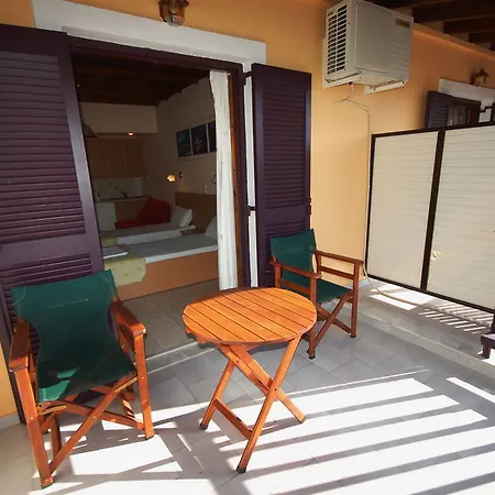 Dominoes Corfu 3*