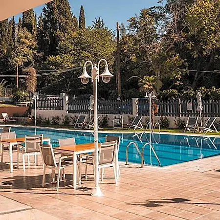 Dominoes Corfu 3*