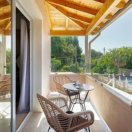 Otel Dominoes Corfu 3*