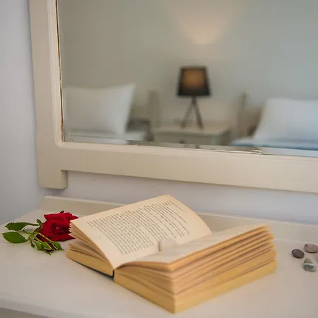 Dominoes Corfu
