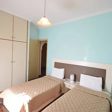 Hotel Dominoes Corfu 3*