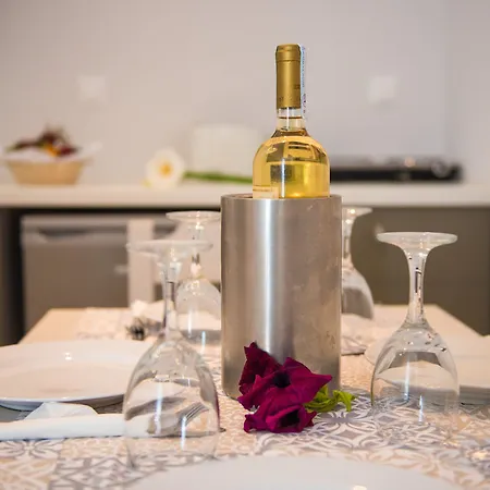 Hotel Dominoes Corfu Liapades