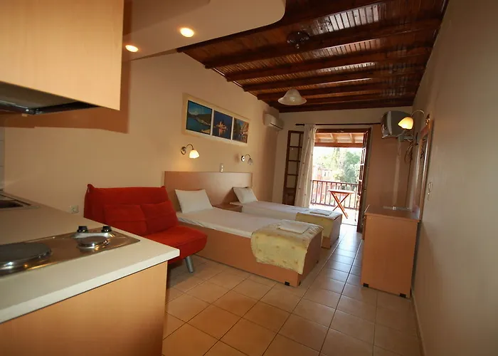 Dominoes Corfu Hotel Liapades
